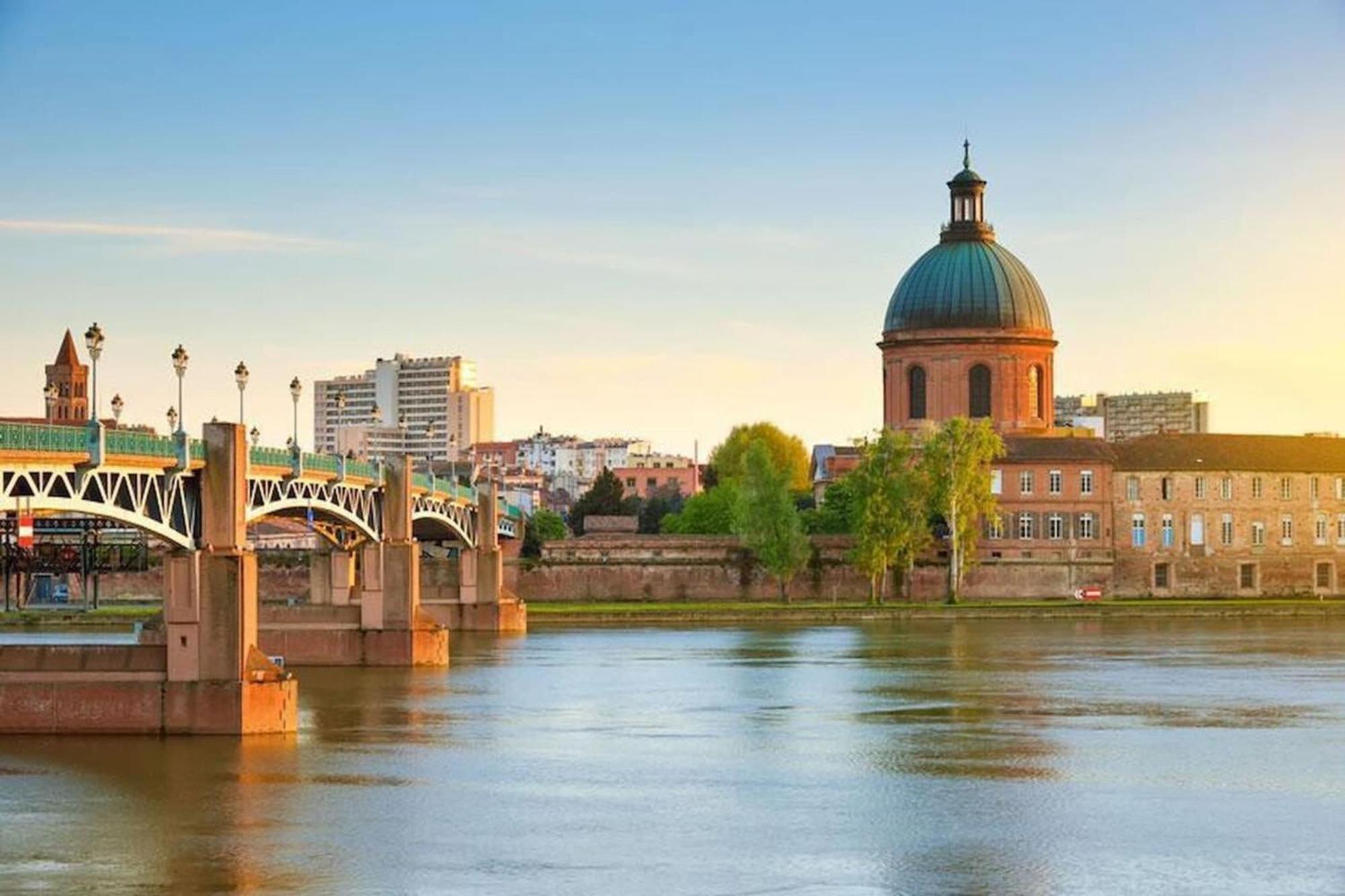 Montaudran Place Dupuy - Vue Panoramique -Metro Toulouse Bagian luar foto